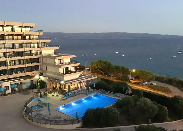 Sea View Apartment On The Ajaccio Golf Course